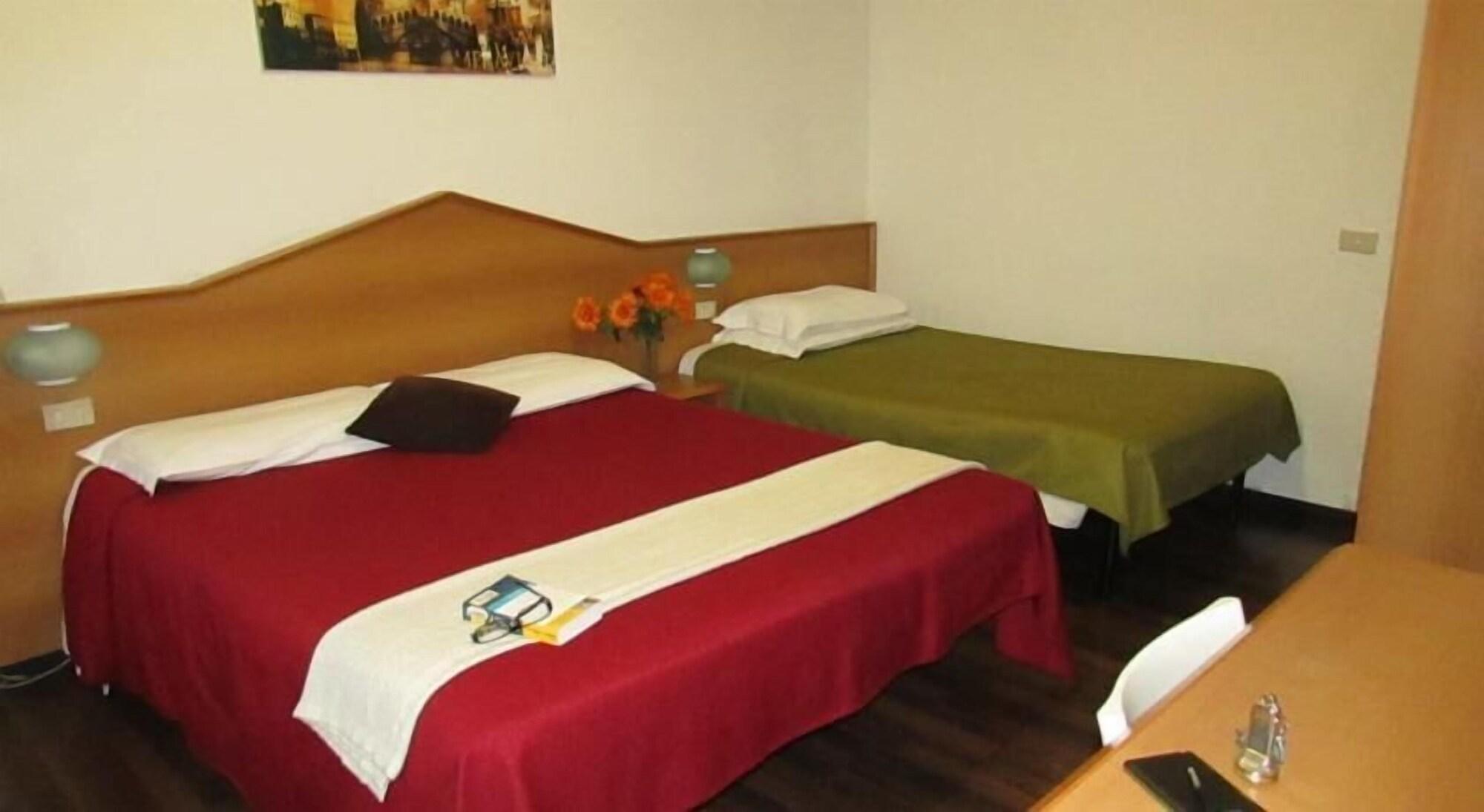 Hotel Ambra Milan Bagian luar foto