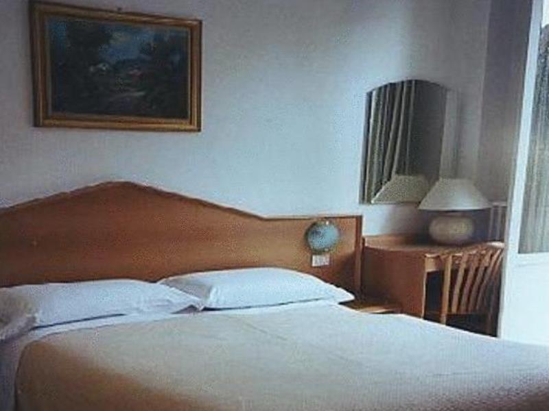 Hotel Ambra Milan Bagian luar foto