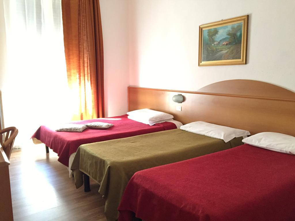 Hotel Ambra Milan Bagian luar foto