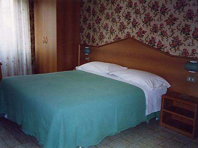 Hotel Ambra Milan Bagian luar foto